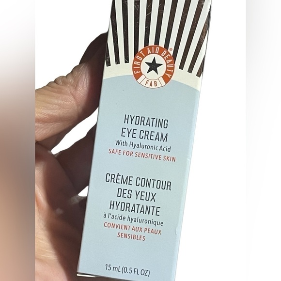 First Aid Beauty Hydrating Eye Cream With Hyaluronic Acid 0.5 Oz.  – Brand New - Picture 4 of 13